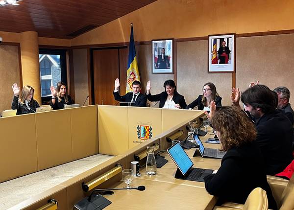 La Massana aprova el reglament de videovigilància dels agents de circulació