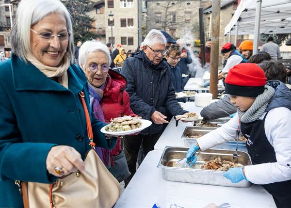 La Massana viu la festa popular de la matança del porc